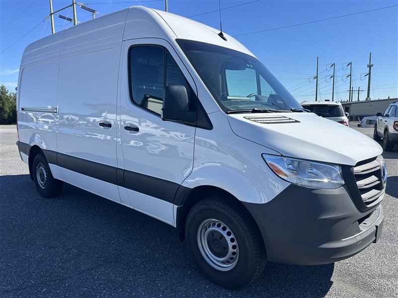 Used 2026 Mercedes-Benz Sprinter 2500 image 8