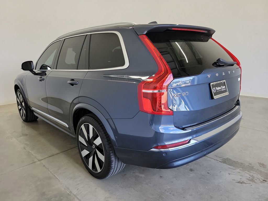 Used 2023 Volvo XC90 T8 Ultimate w/ Lounge Package image 7