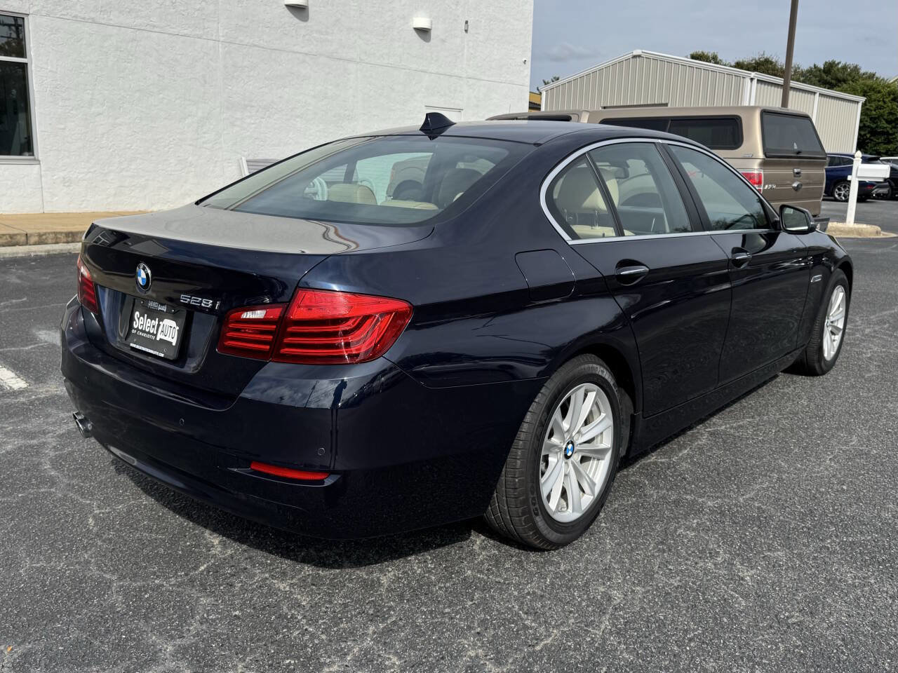 Used 2016 BMW 528i Sedan image 6