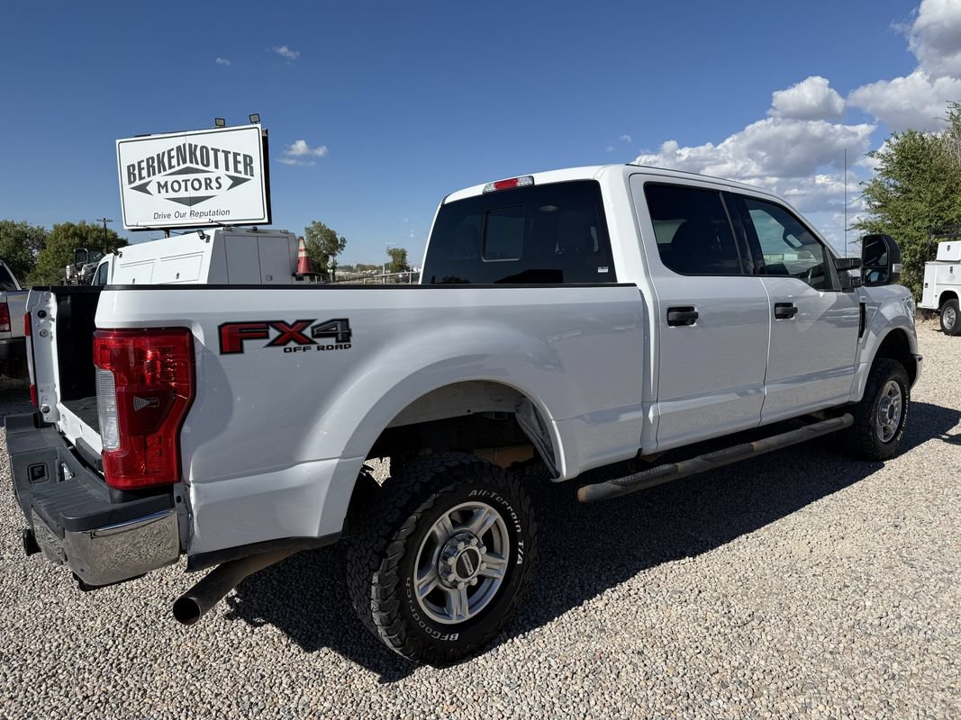Used 2017 Ford F250 XLT w/ XLT Value Package AWD/4WD image 11