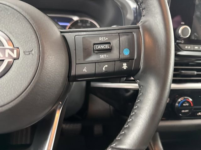 Used 2025 Nissan Pathfinder SV w/ SV Premium Package image 23