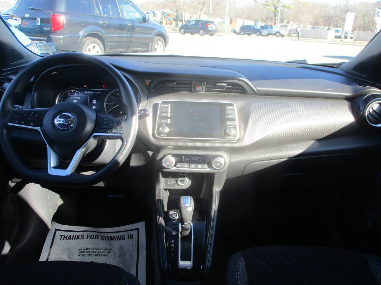 Used 2018 Nissan Kicks SV image 8