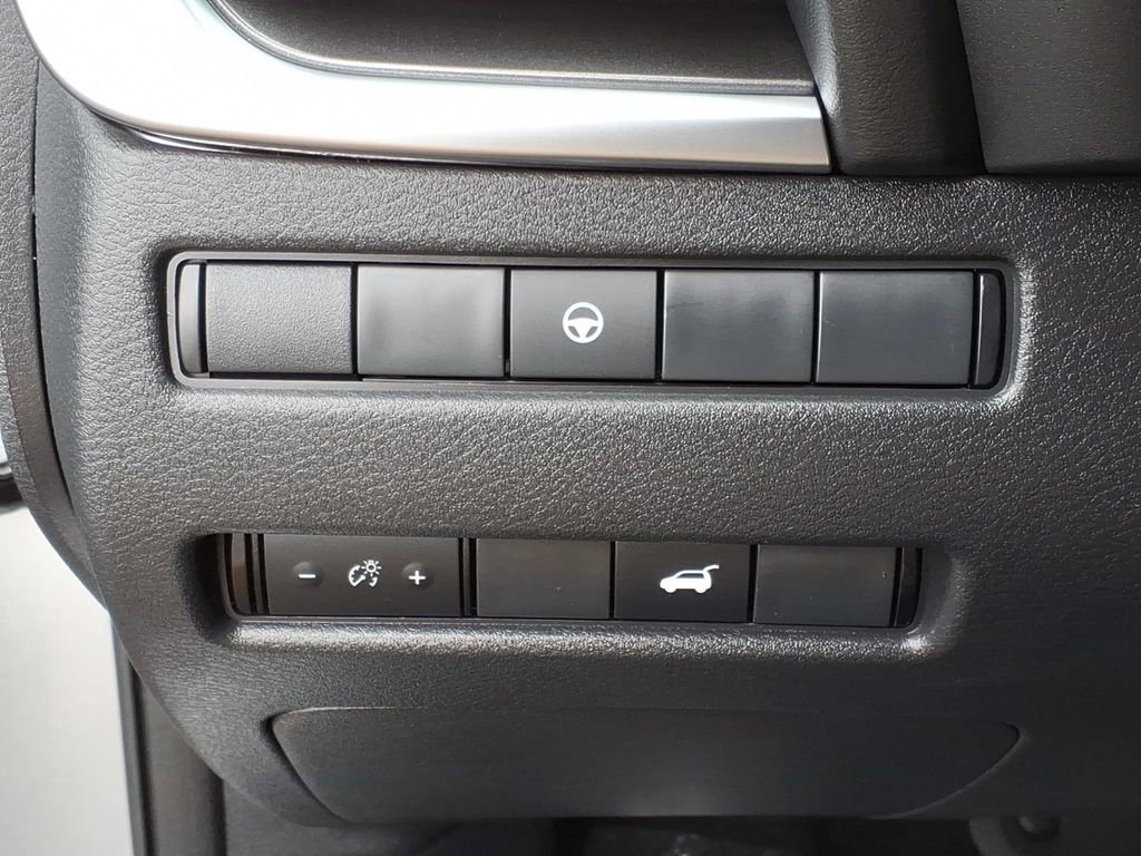 Certified 2023 Nissan Rogue SV w/ SV Premium Package image 15