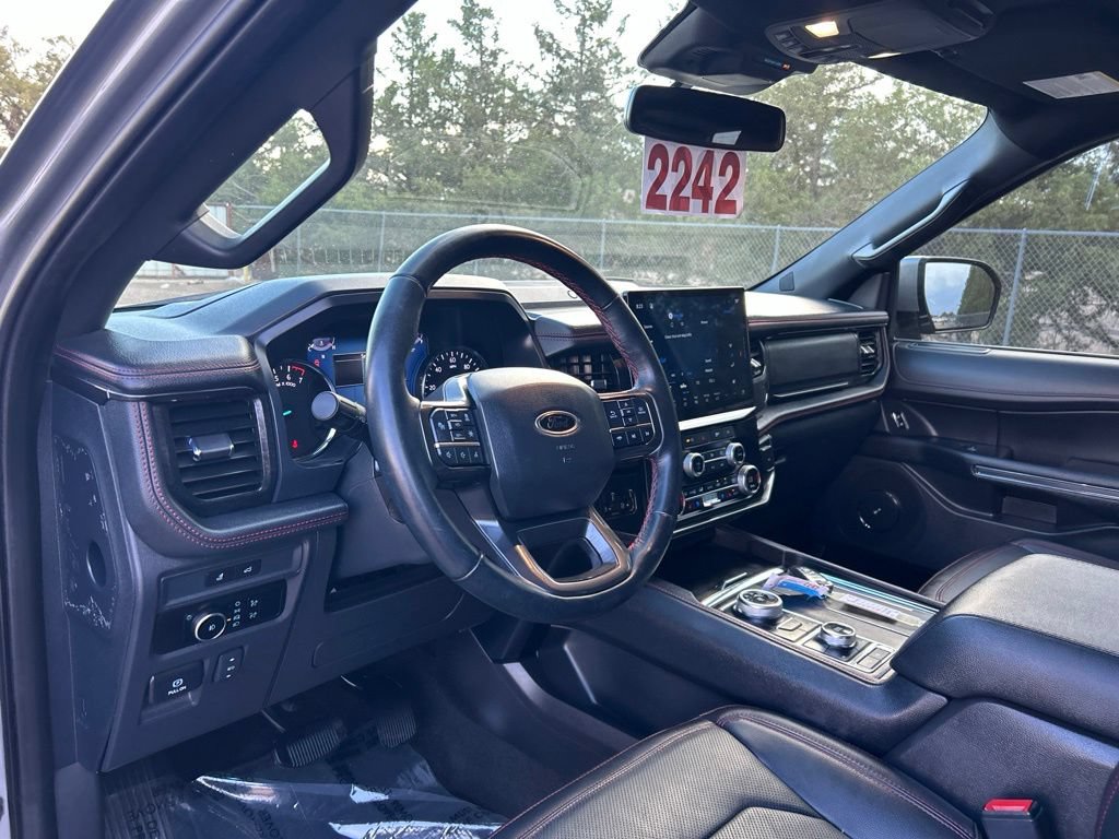 Used 2023 Ford Expedition Limited AWD/4WD image 15