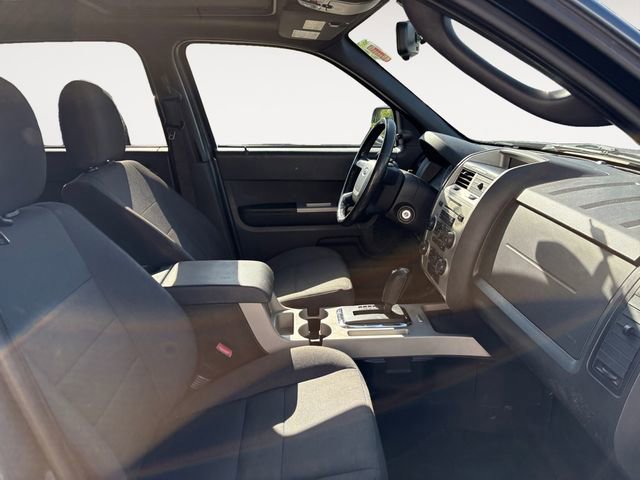 Used 2010 Ford Escape XLT AWD/4WD image 14