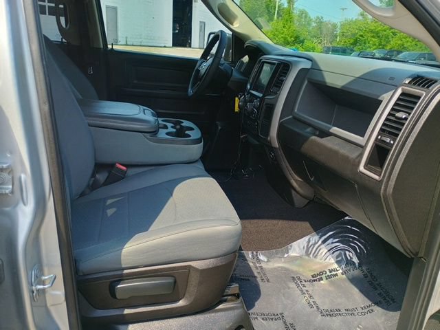 Used 2019 RAM 1500 Express w/ Express Value Package AWD/4WD image 15