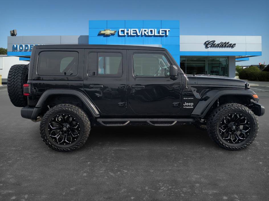 Used 2019 Jeep Wrangler Unlimited Sahara w/ Safety Group image 4
