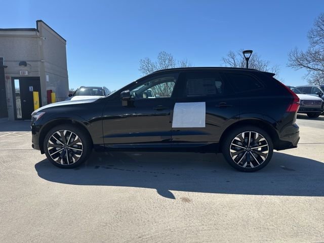 New 2026 Volvo XC60 B5 Ultra w/ Climate Package image 4