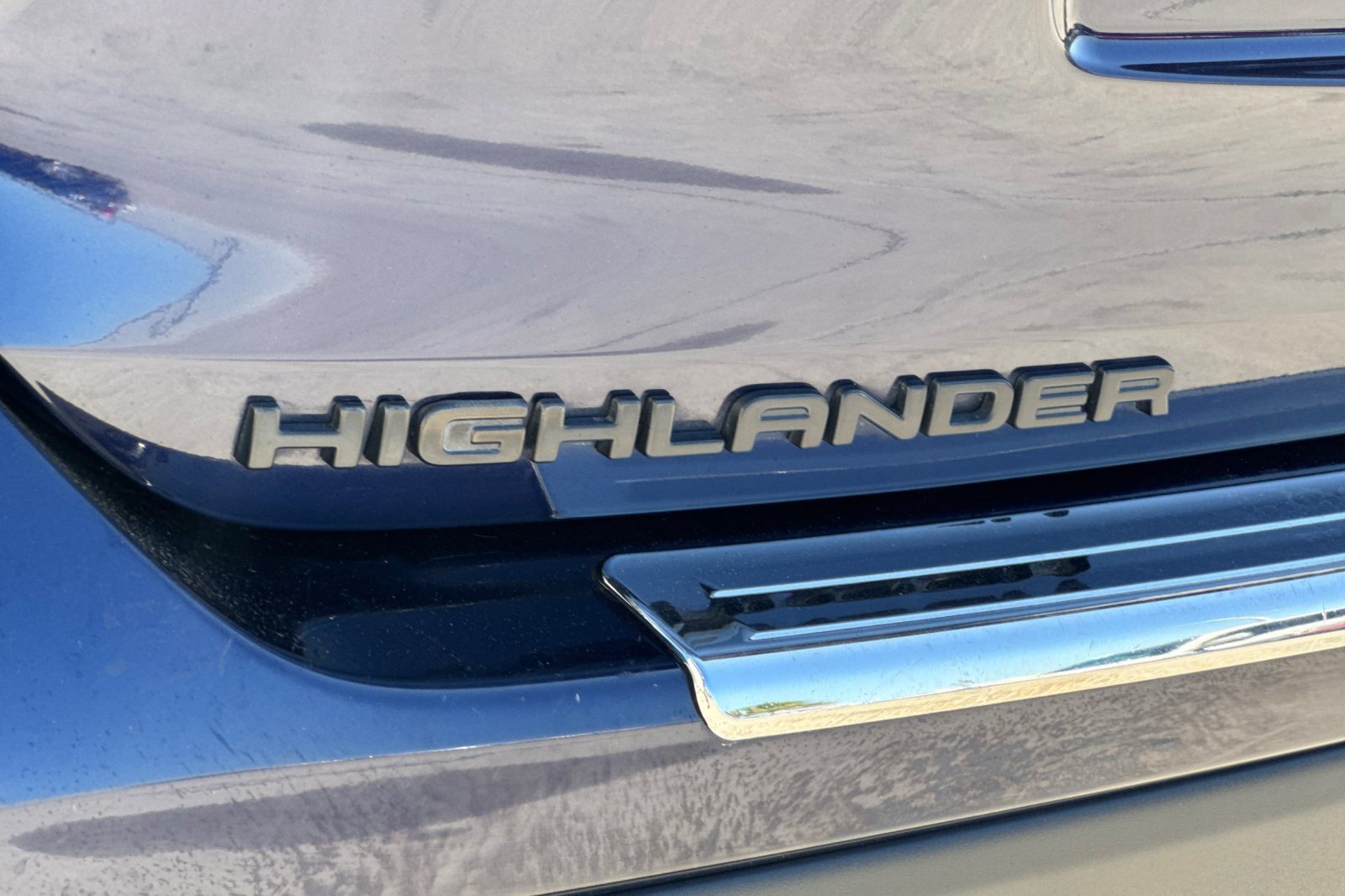 Used 2022 Toyota Highlander XLE AWD/4WD image 31