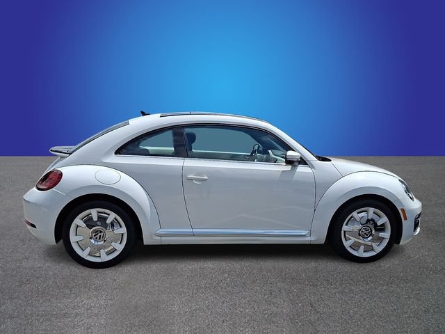 Used 2018 Volkswagen Beetle 2.0T SE FWD image 4