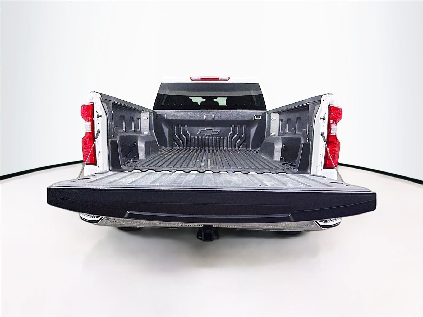 Used 2022 Chevrolet Silverado 1500 LT AWD/4WD image 25