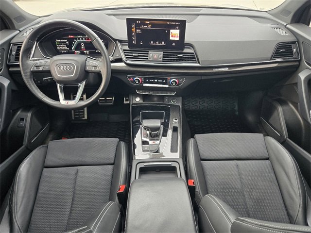 Used 2022 Audi SQ5 Premium Plus w/ Premium Plus Package image 3