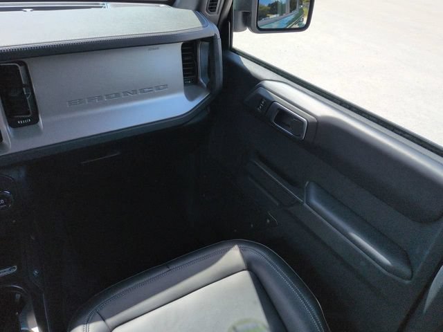 Used 2025 Ford Bronco Outer Banks AWD/4WD image 19