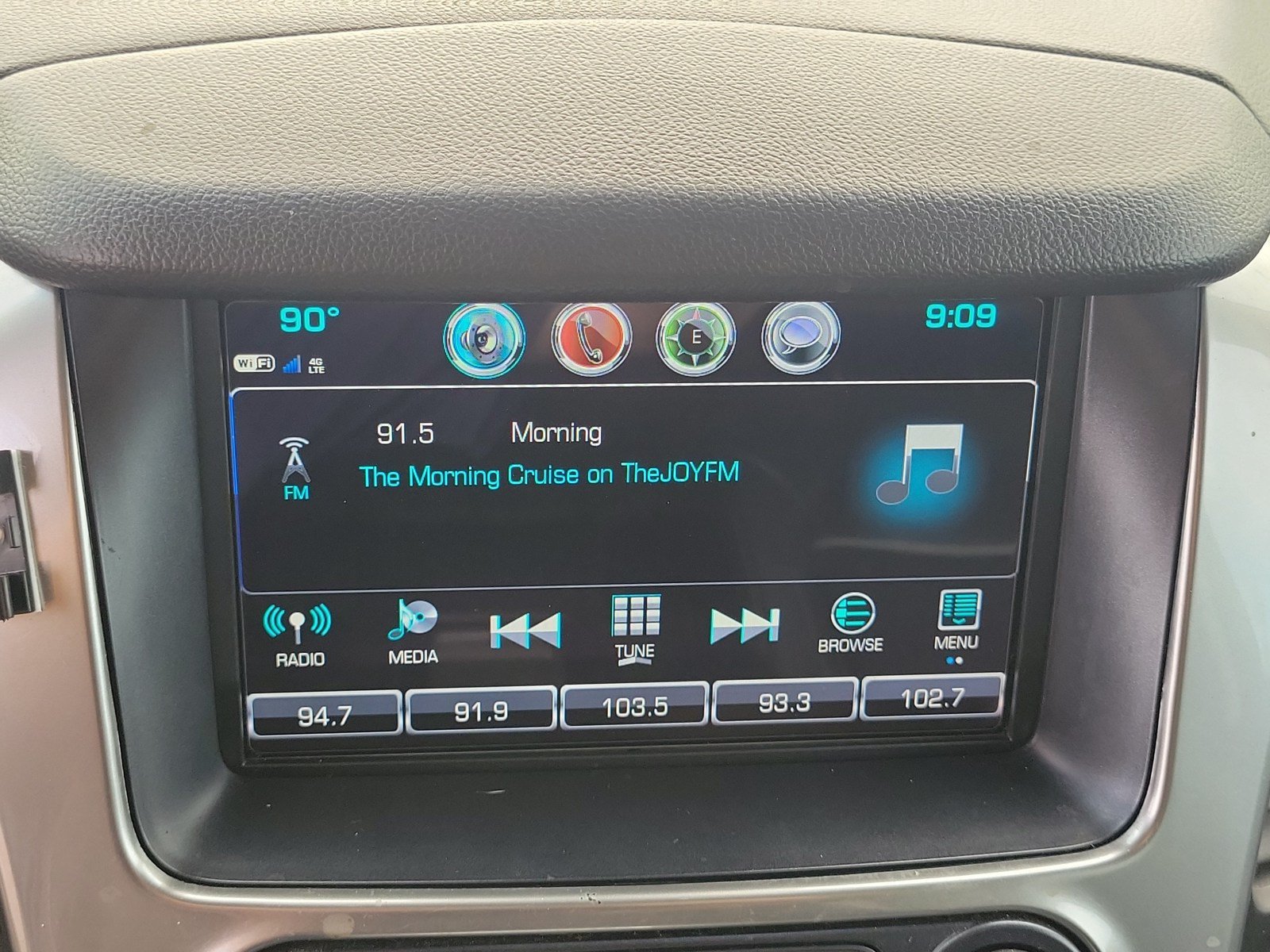 Used 2018 Chevrolet Suburban LT AWD/4WD image 24