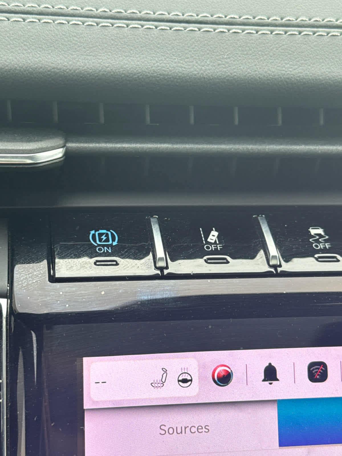 Used 2022 Jeep Grand Cherokee Overland w/ Luxury Tech Group IV image 28