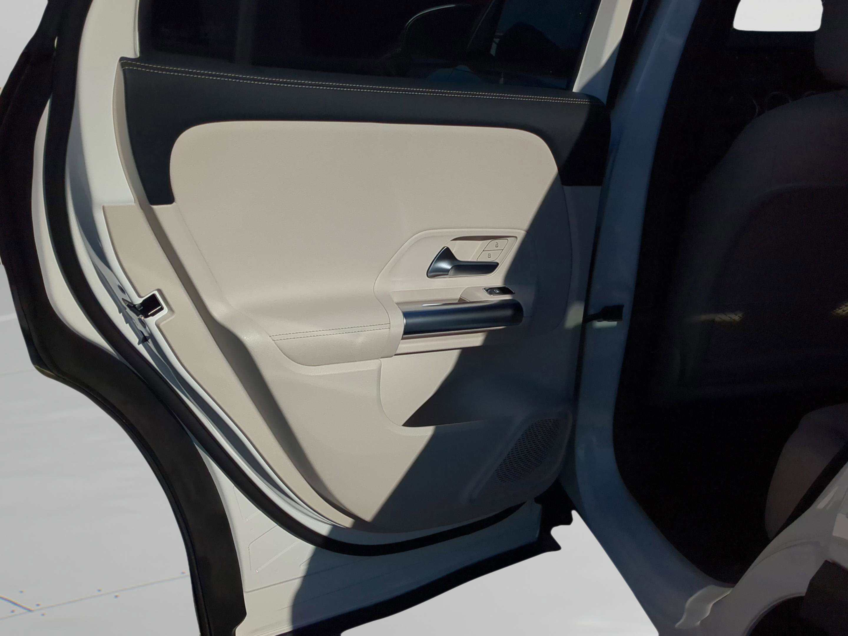 Certified 2026 Mercedes-Benz GLA 250 image 27