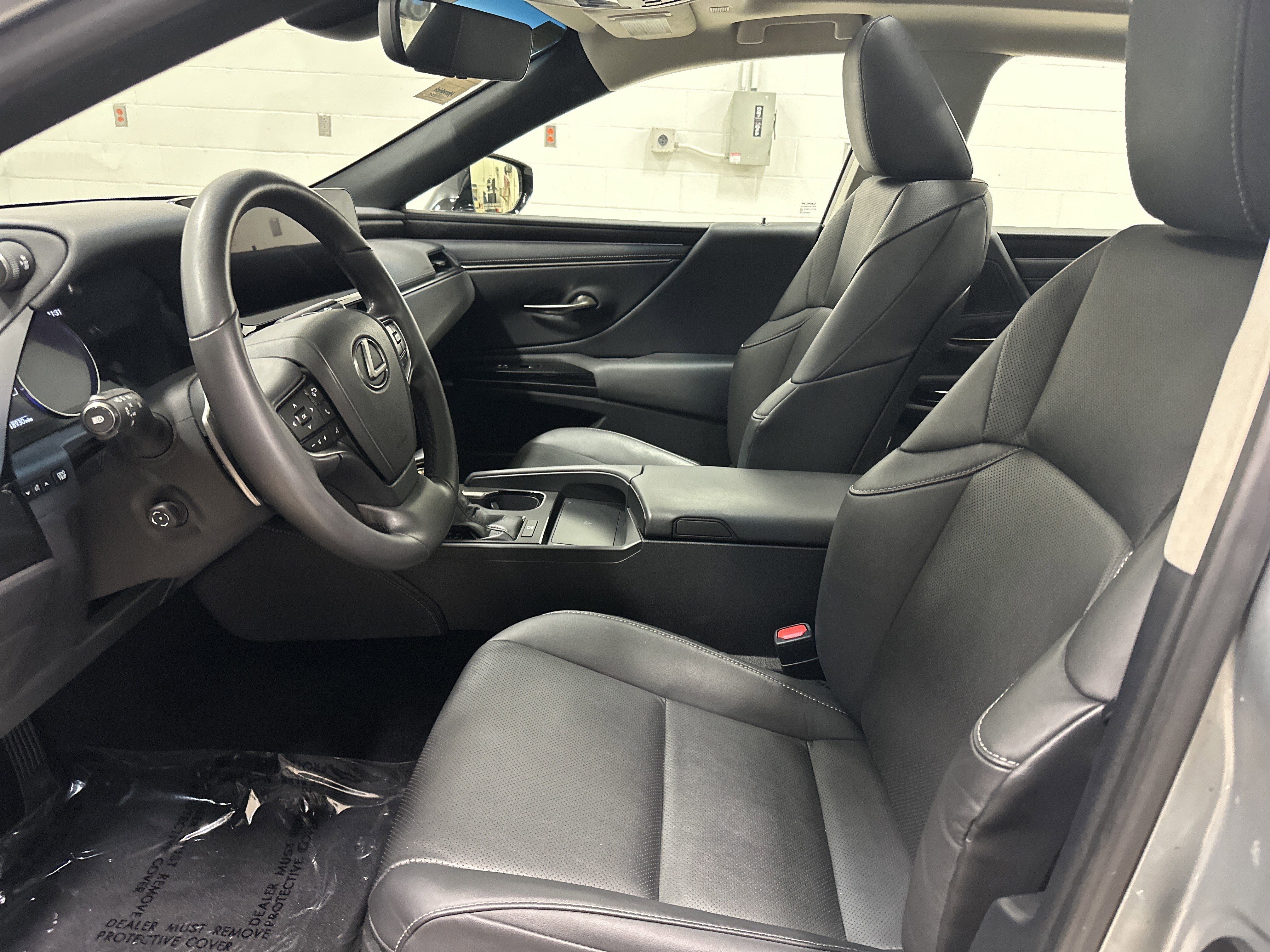 Used 2023 Lexus ES 350 w/ Premium Package FWD image 16