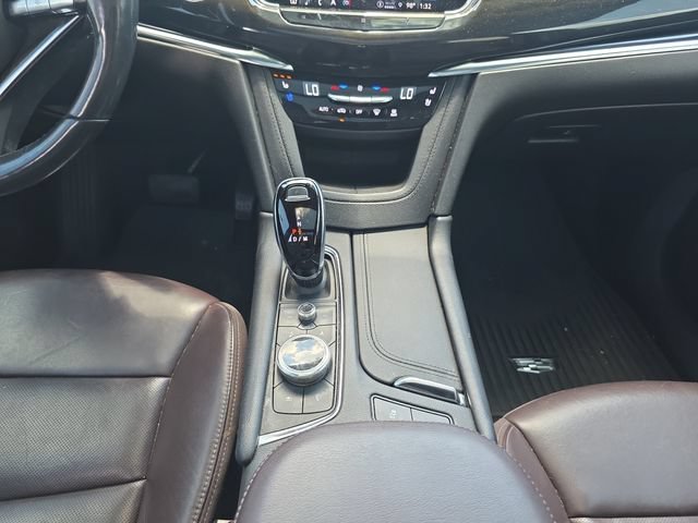 Used 2021 Cadillac XT6 Premium Luxury AWD/4WD image 11