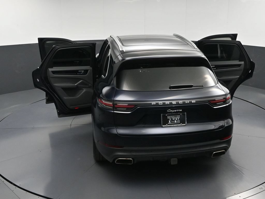 Certified 2023 Porsche Cayenne AWD/4WD image 33