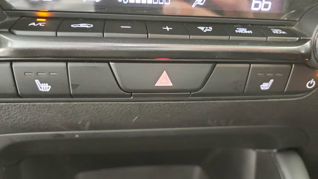Used 2024 MAZDA MAZDA3 s image 16