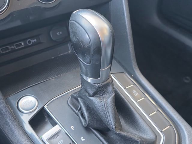 Used 2018 Volkswagen Tiguan SE FWD image 23