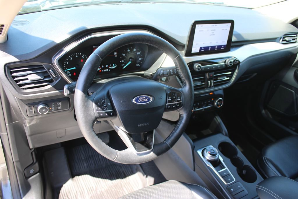 Used 2020 Ford Escape SEL FWD image 11