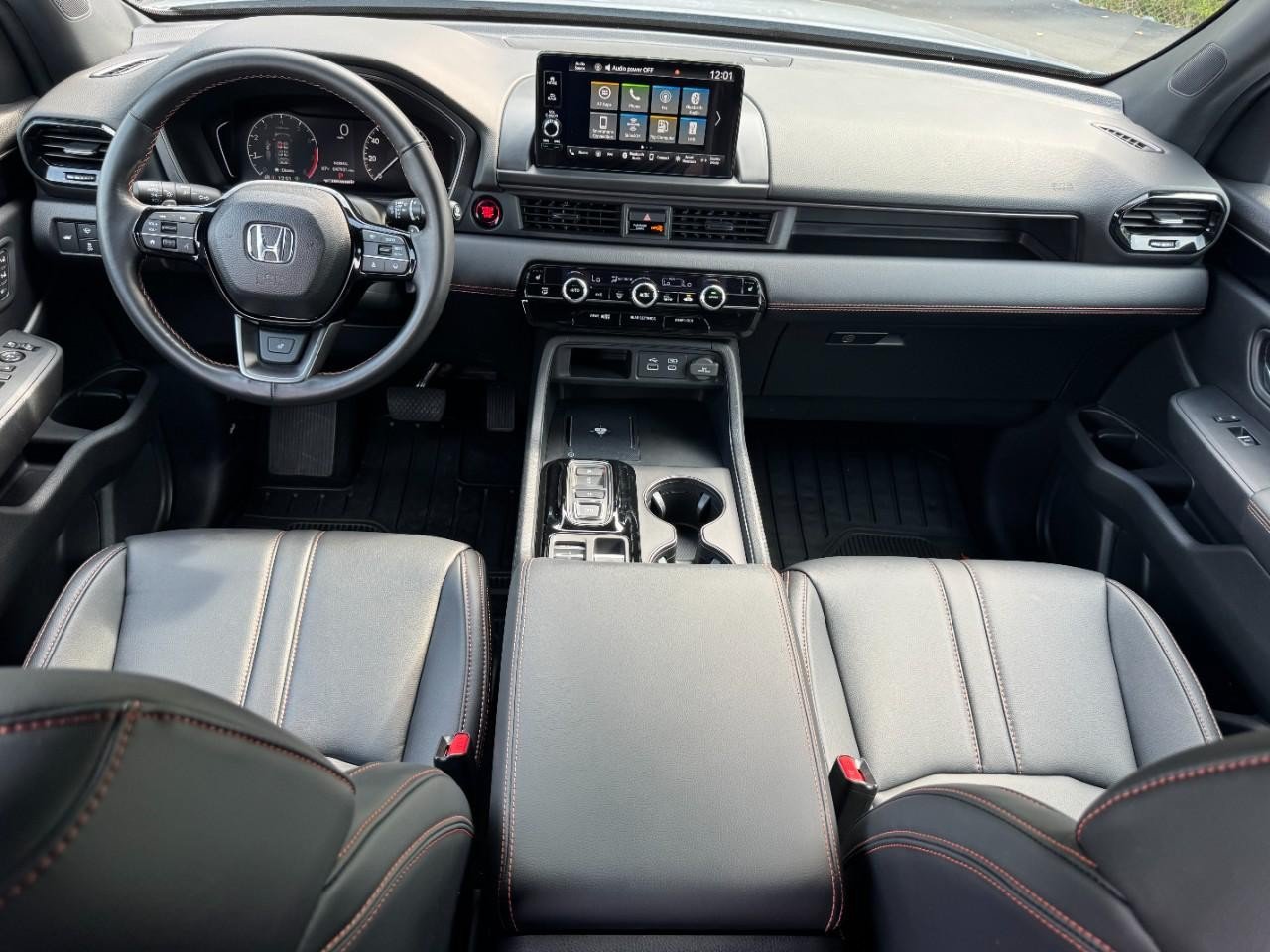 Certified 2025 Honda Pilot TrailSport image 15