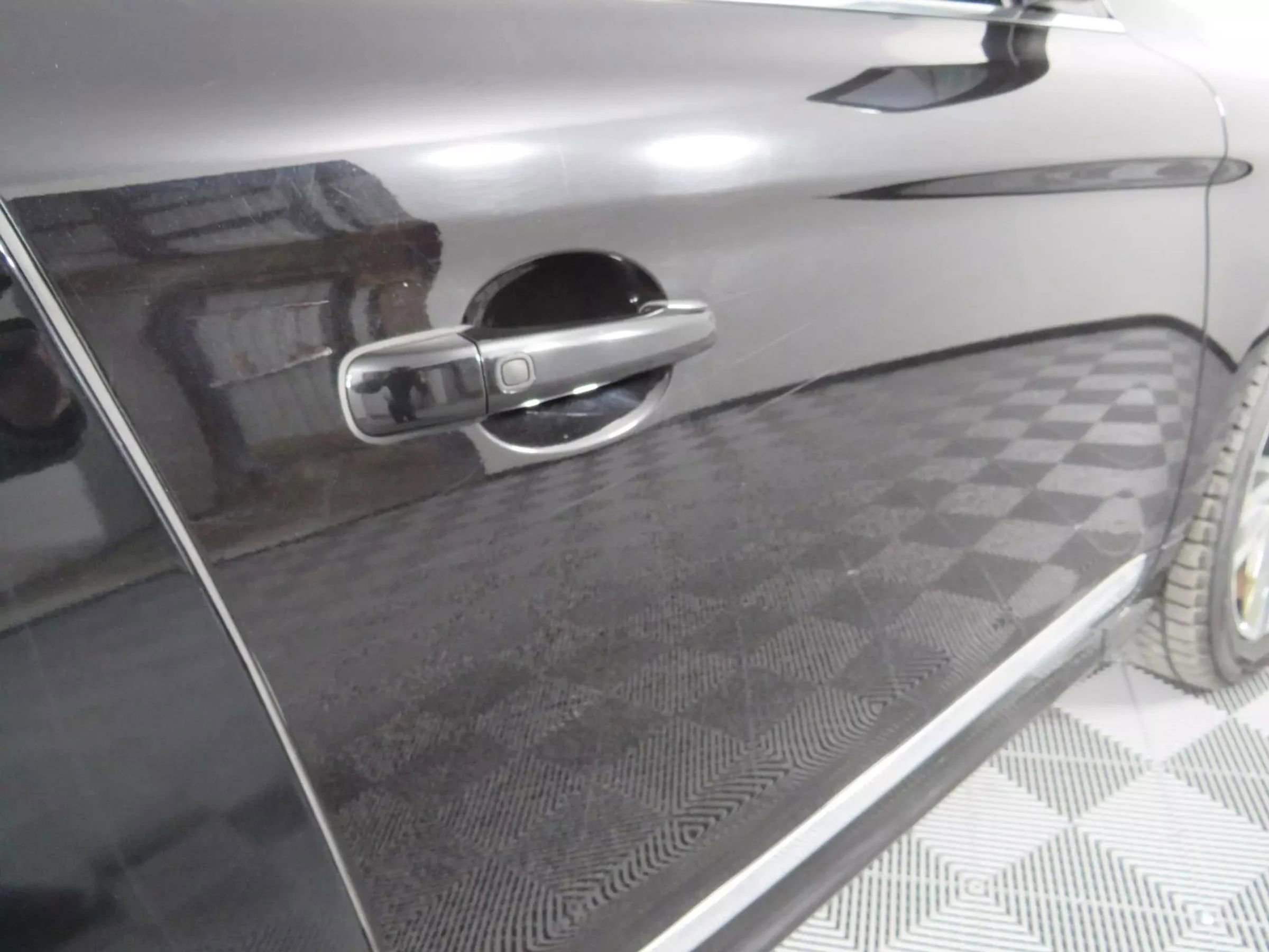 Used 2017 Volvo XC60 T6 Dynamic w/ Preferred Option Package image 34