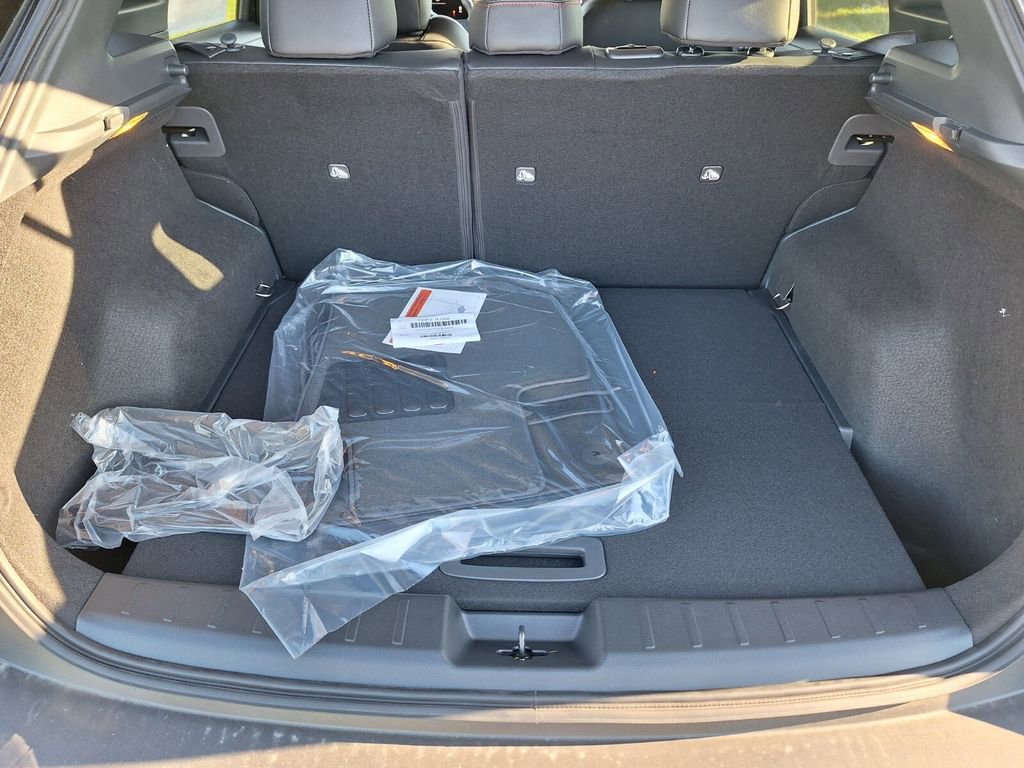 New 2026 Nissan Kicks SR image 25