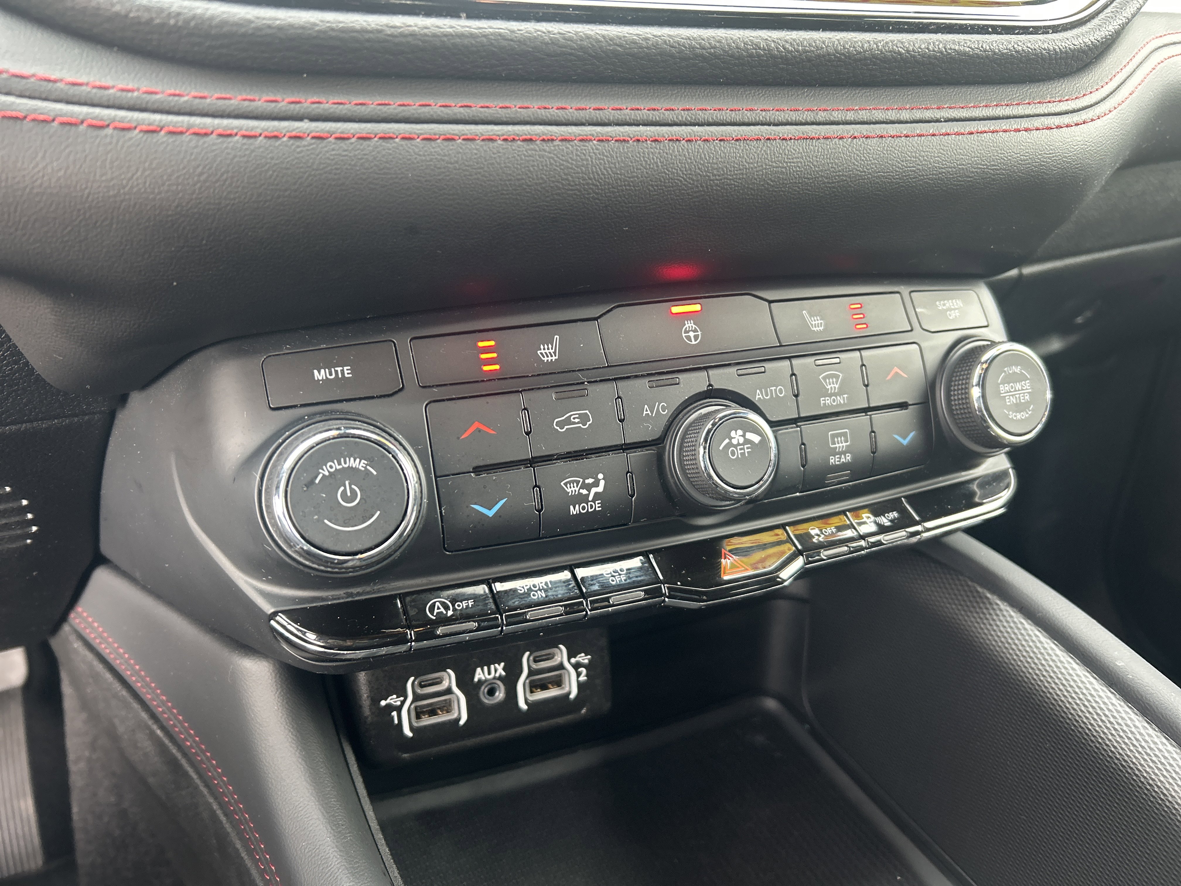 Used 2023 Dodge Durango GT image 22