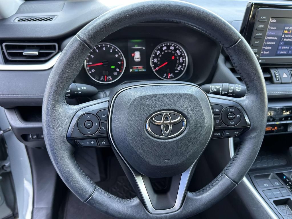 Used 2022 Toyota RAV4 XLE Premium FWD image 14