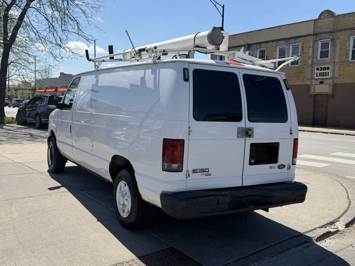 Used 2011 Ford E-150 and Econoline 150 w/ PWR Group image 7