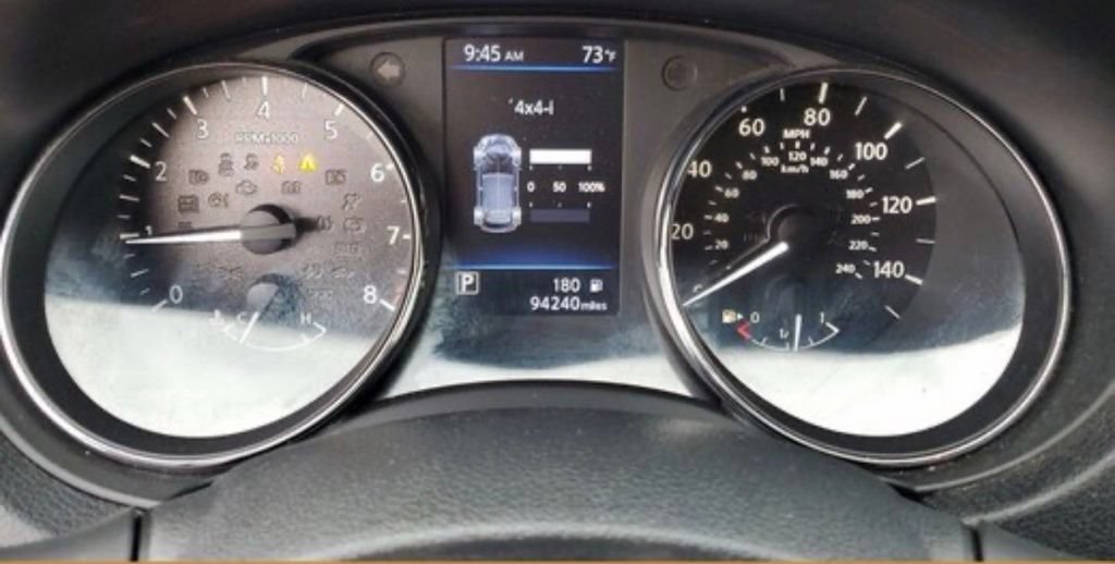 Used 2018 Nissan Rogue S AWD/4WD image 16