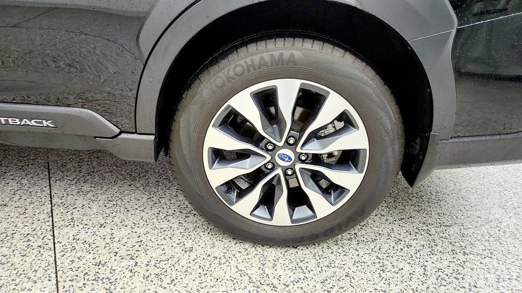 Used 2024 Subaru Outback Touring AWD/4WD image 9