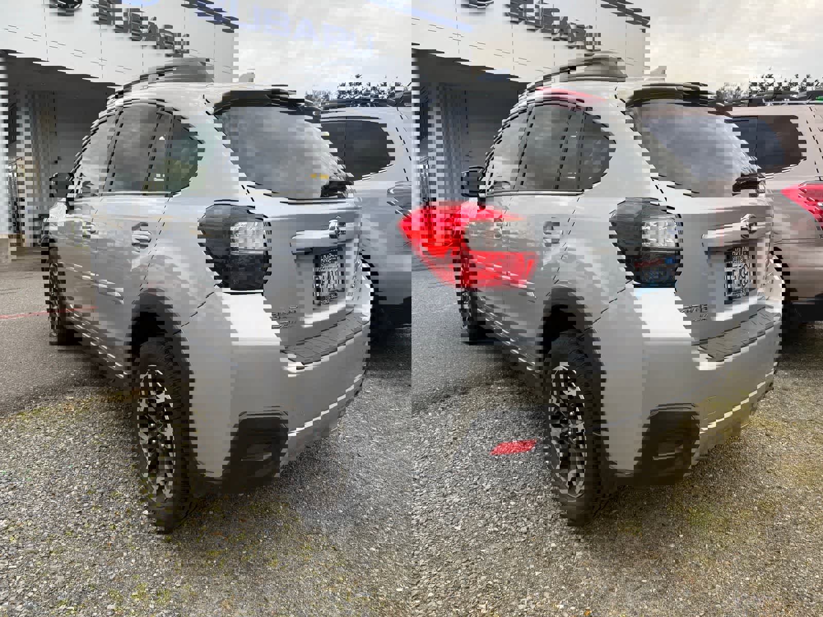 Used 2017 Subaru Crosstrek 2.0i Limited AWD/4WD image 2