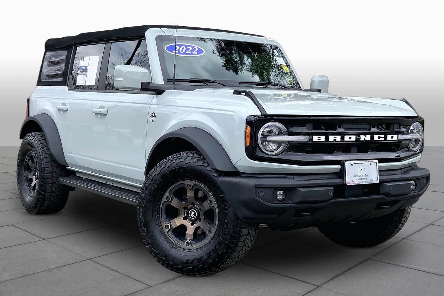 Used 2022 Ford Bronco Outer Banks AWD/4WD image 3