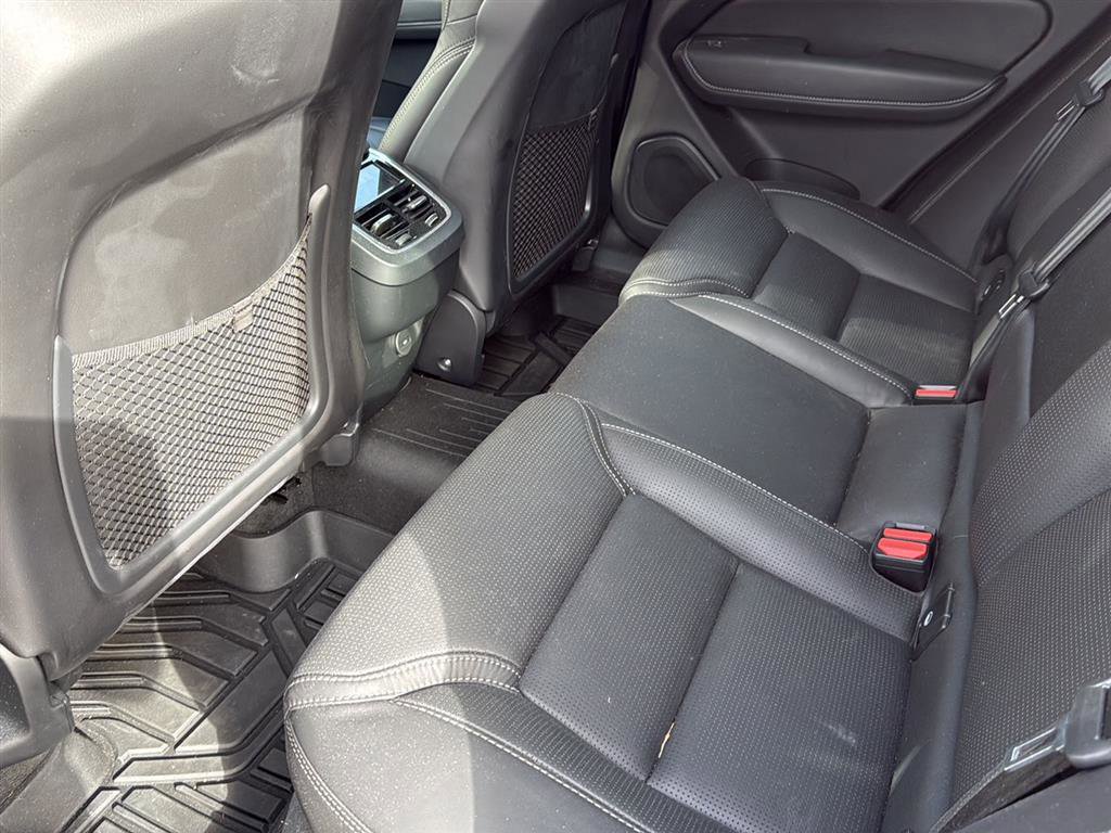 Used 2021 Volvo XC60 T5 Inscription w/ Advanced Package image 9