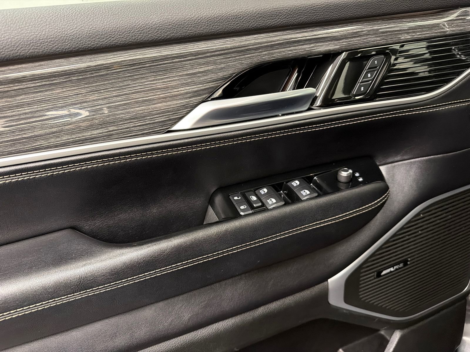 Used 2022 Jeep Wagoneer Series II image 33