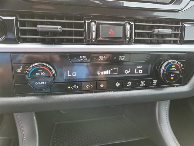 Used 2025 Nissan Pathfinder SV image 22