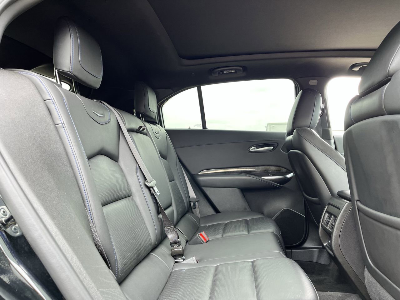 Used 2025 Cadillac XT4 Sport FWD image 28