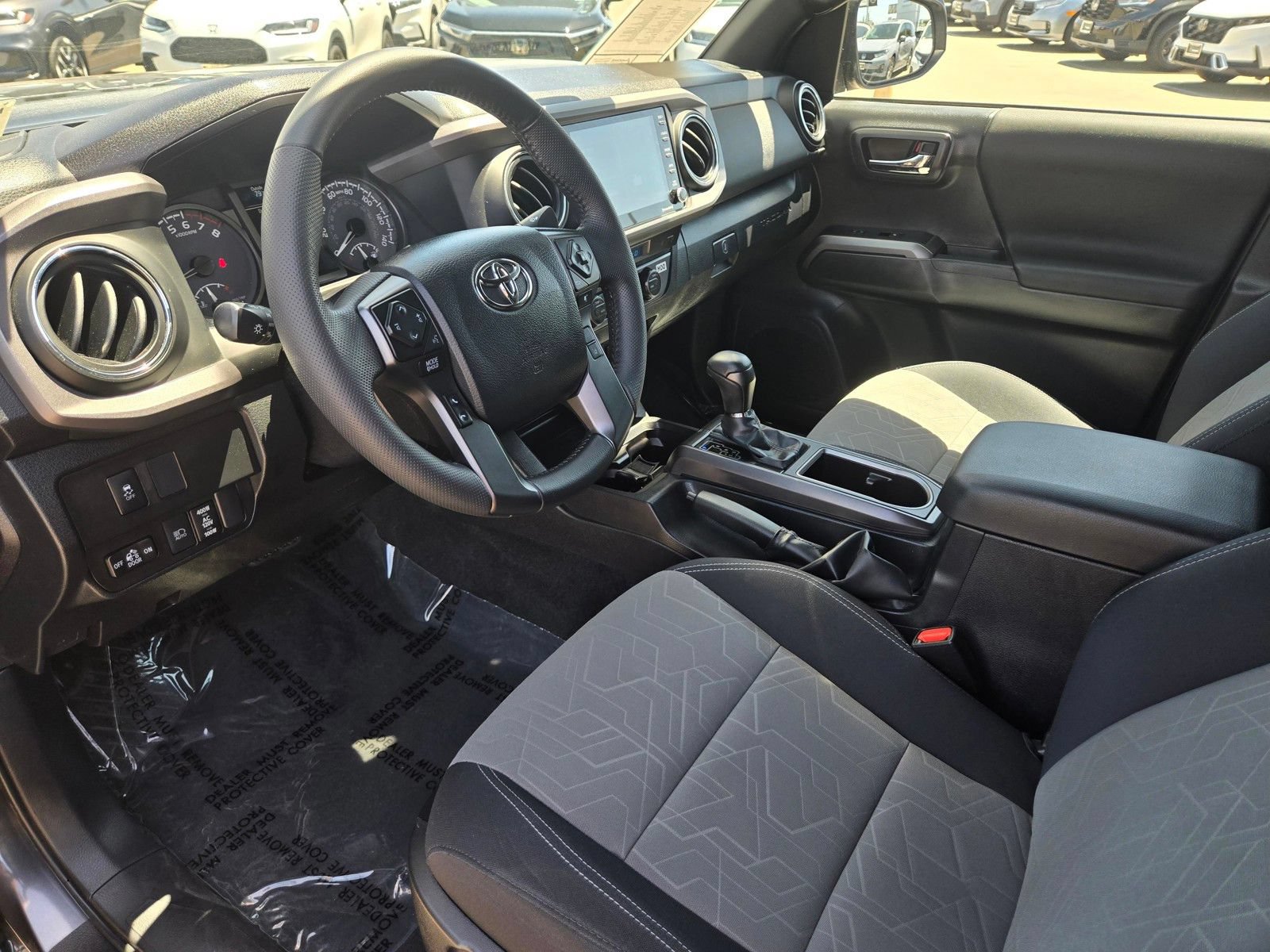 Used 2023 Toyota Tacoma TRD Off-Road AWD/4WD image 15