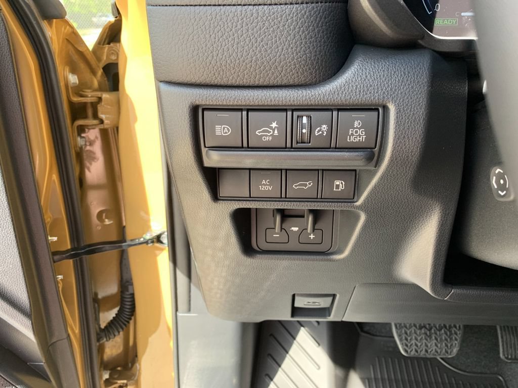 New 2026 Toyota Land Cruiser AWD/4WD image 32
