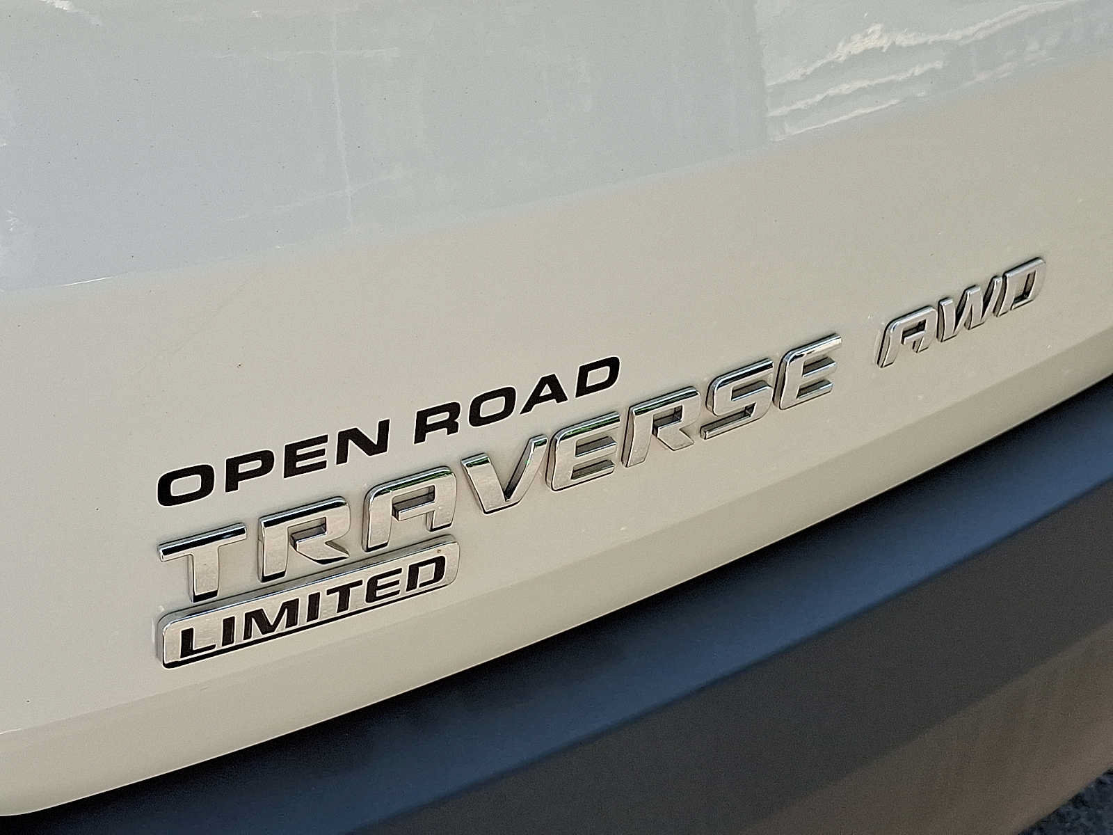 Used 2024 Chevrolet Traverse LT AWD/4WD image 30
