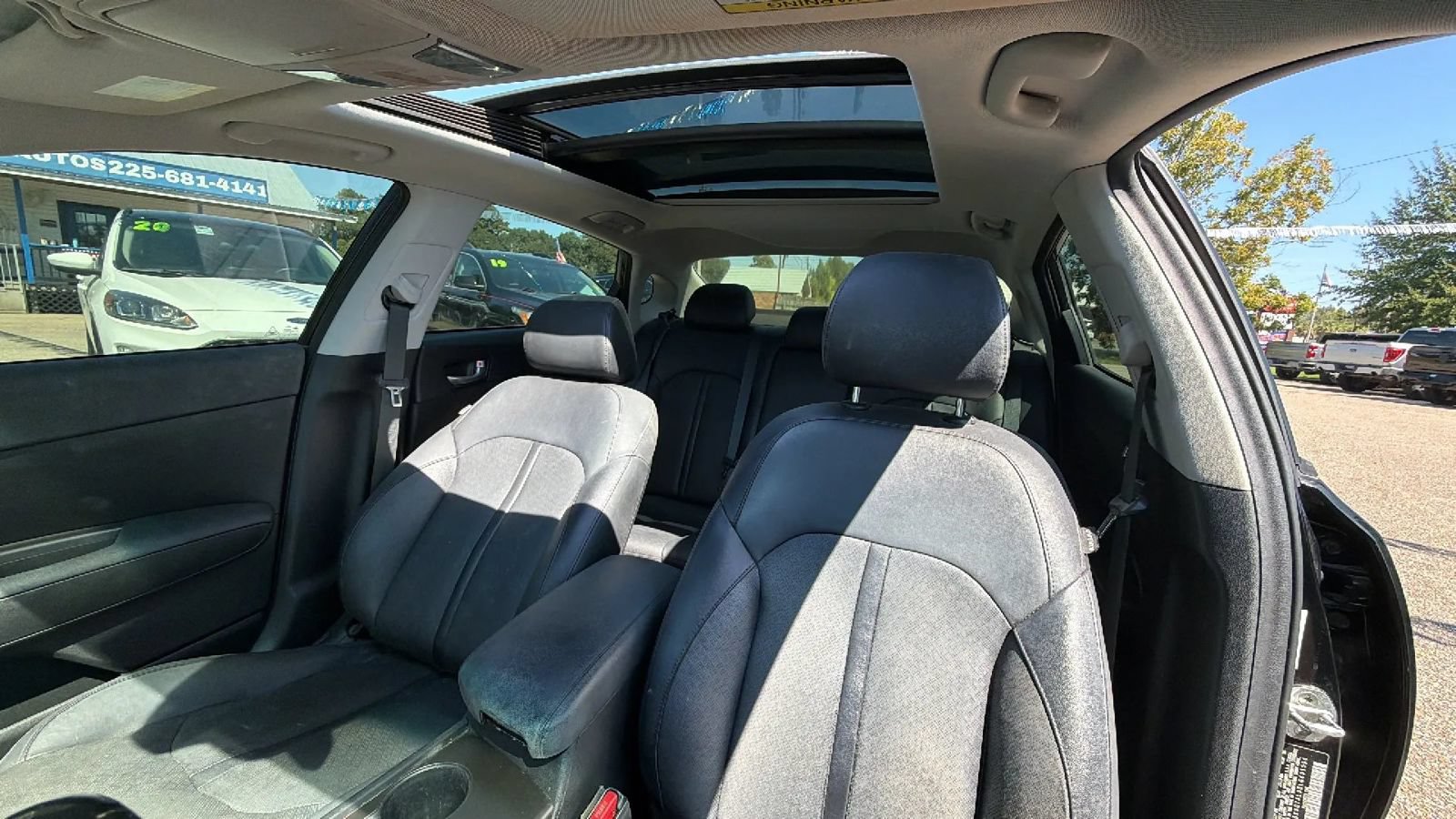 Used 2020 Kia Optima SE FWD image 25