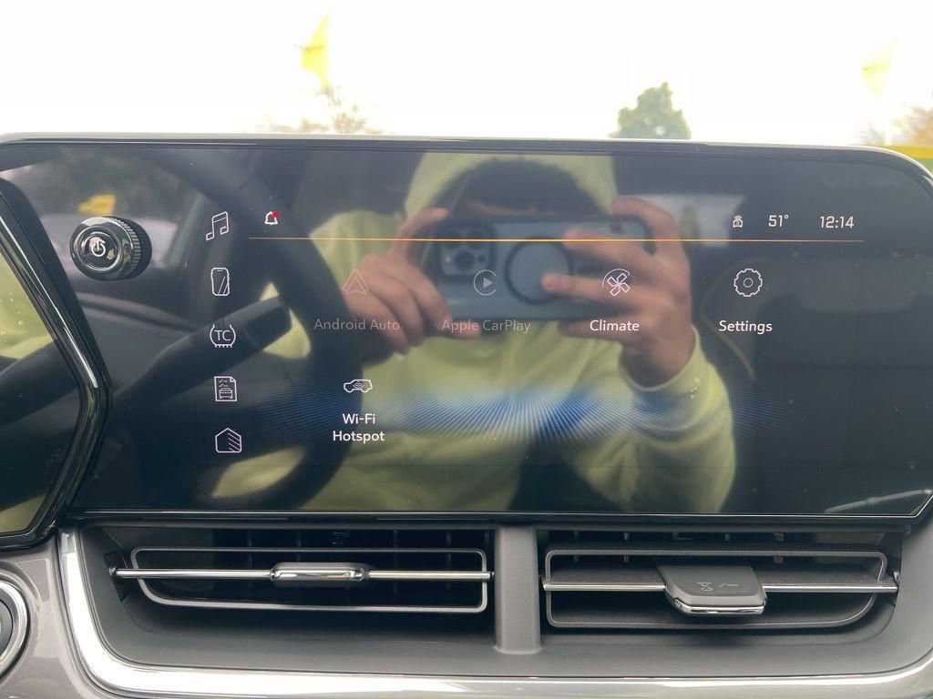 New 2026 Chevrolet Trax ACTIV w/ Sunroof Package image 18