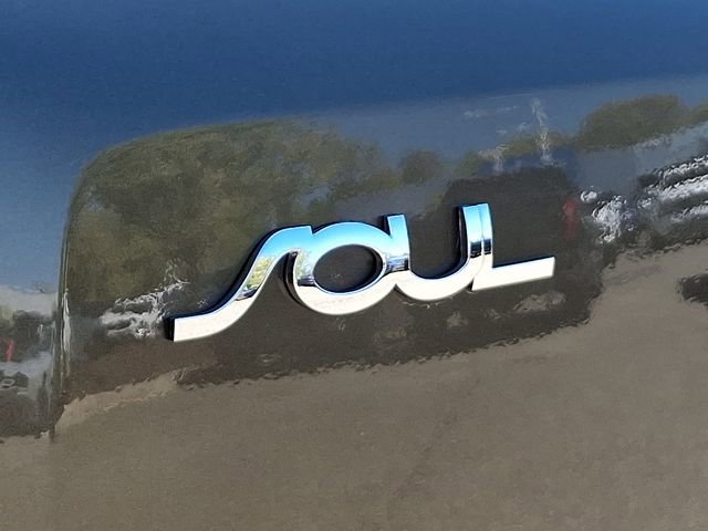 Used 2012 Kia Soul ! FWD image 32