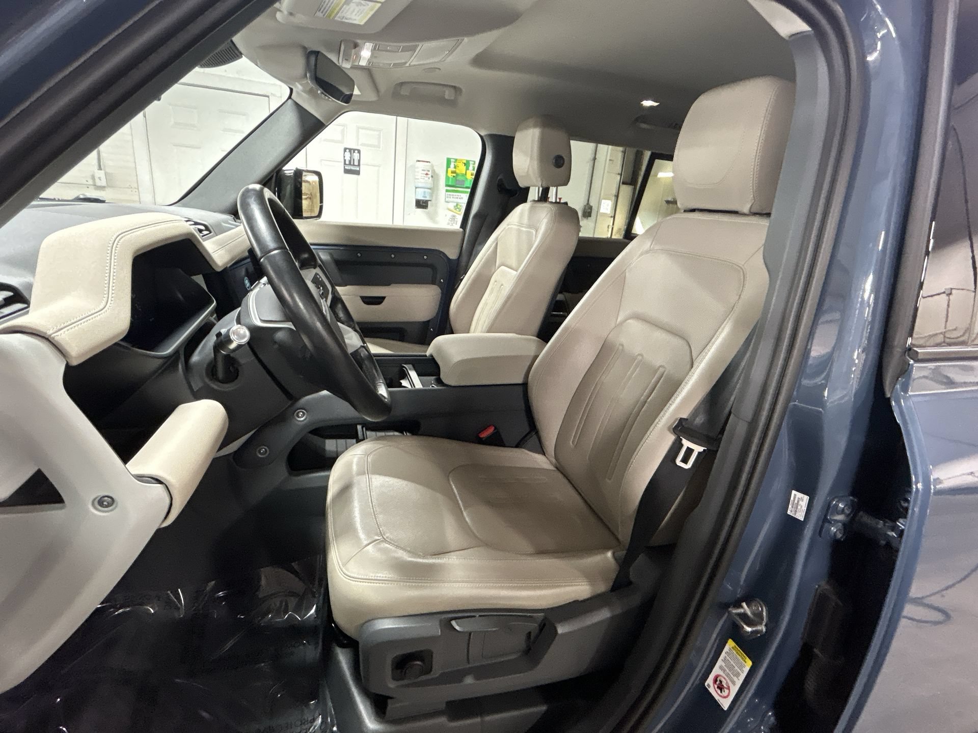 Used 2022 Land Rover Defender 110 S AWD/4WD image 21