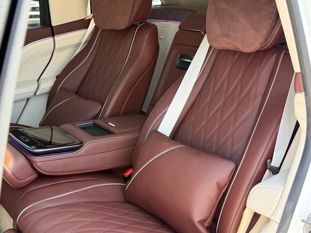Certified 2024 Mercedes-Benz Maybach GLS 600 4MATIC image 18