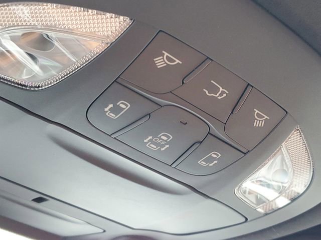 Used 2026 Chrysler Pacifica Pinnacle FWD image 27