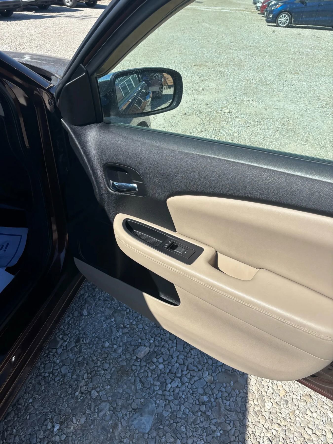 Used 2012 Chrysler 200 Limited image 22